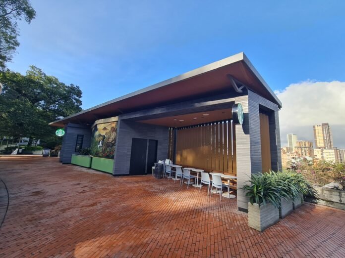 Starbucks Expande su Presencia en Colombia con una Tienda Sostenible en Universidad de Los Andes