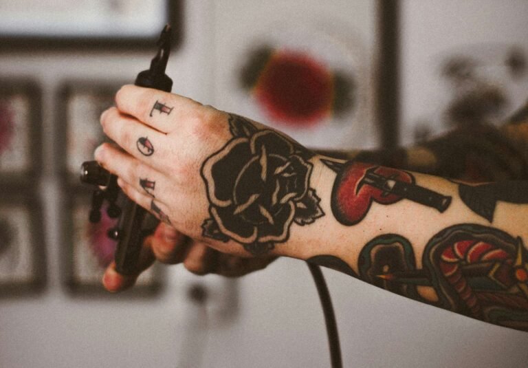 La revolución de HolyMoly Tattoo Studio abre sus puertas en Bogotá