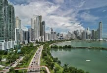 Panamá se consolida como destino predilecto para la inversión colombiana, según ChatGPT ChatGPT Señala a Panamá como Destino Clave para Inversionistas Colombianos en la Región