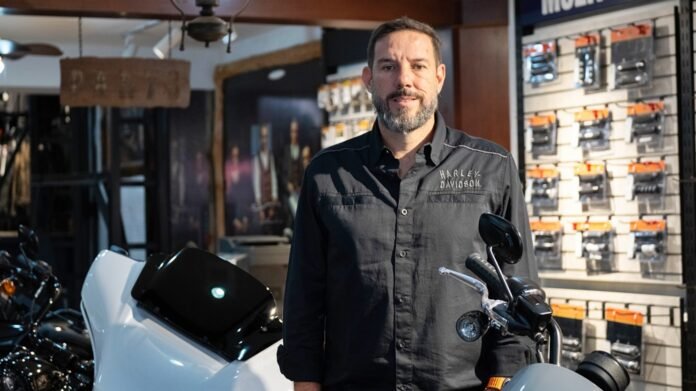 Harley-Davidson Acelera en Colombia: El Liderazgo de Edwin Vélez y la Nueva Vitrina en Pereira