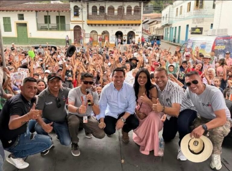 Canal Trece ilumina la navidad de La Palma con “Mil regalos, mil sonrisas”