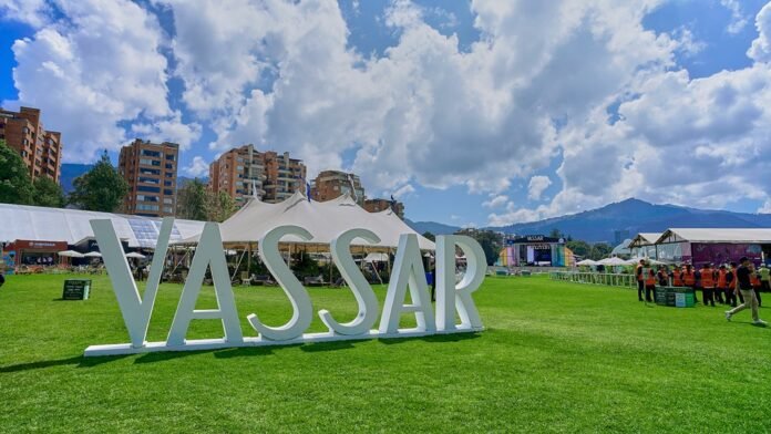 Más de 400 Marcas en Vassar Feria: Vive la Navidad con Emprendimiento Colombiano