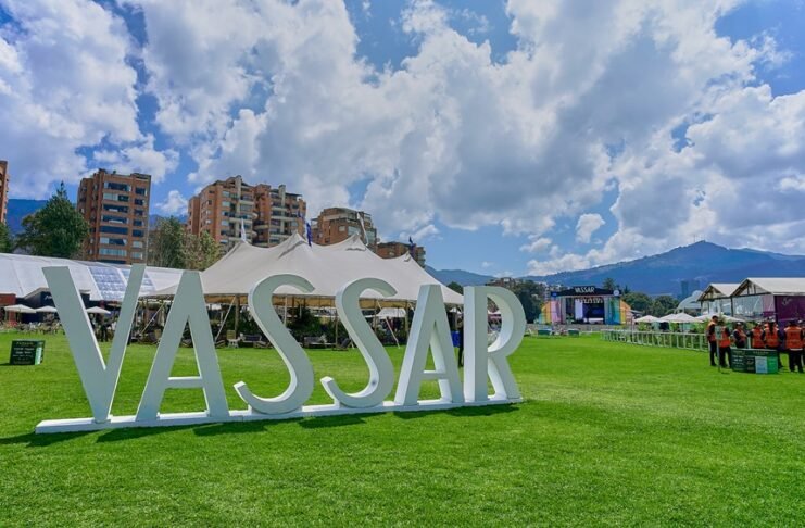 Más de 400 Marcas en Vassar Feria: Vive la Navidad con Emprendimiento Colombiano