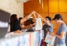 Cómo acreditarse al FICCI 65: Categorías, precios y beneficios Guía de Acreditaciones FICCI 65: Vive el Festival de Cine de Cartagena